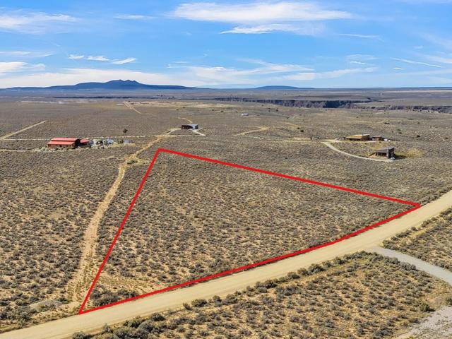 2 plus acres Tune Drive - Land for sale in El Prado, NM