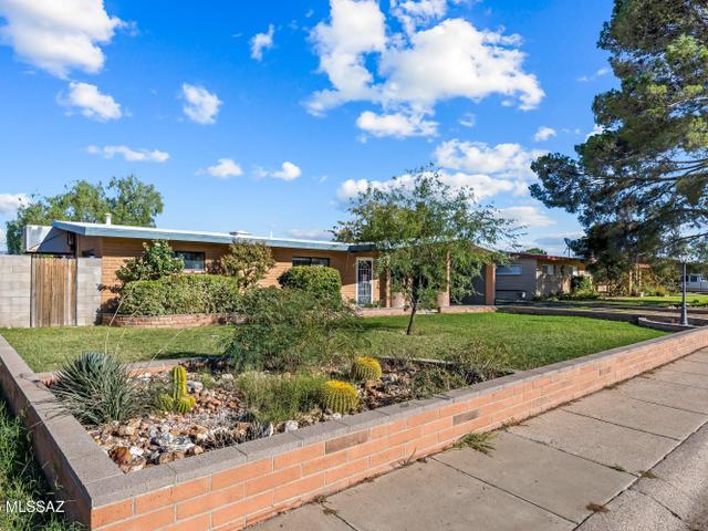 206 Nichols Avenue - Home for sale in San Manuel, AZ