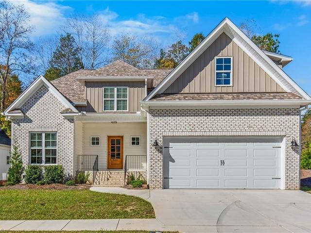 4610 Johnson Creek Court, Clemmons, NC