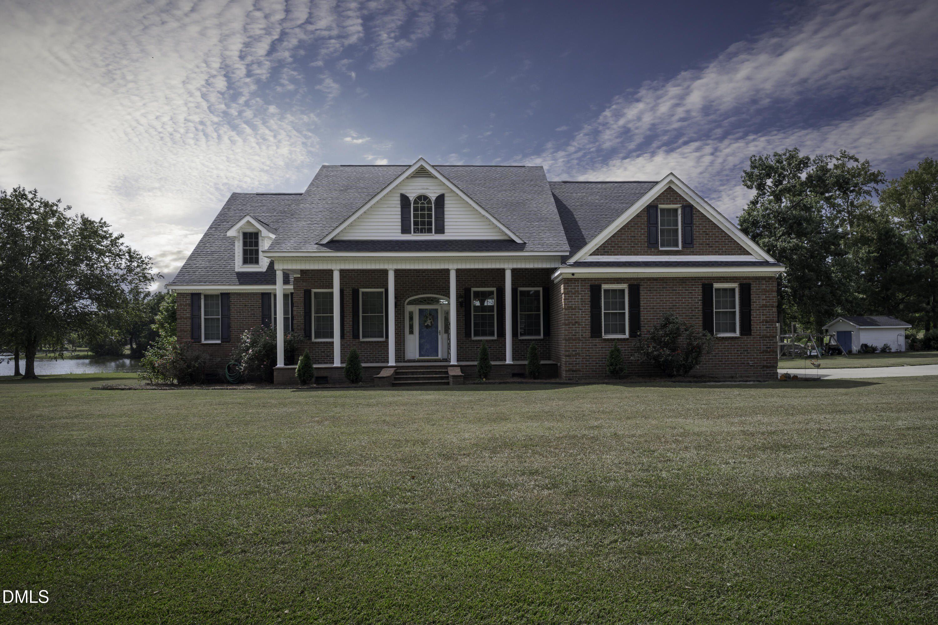 515 Briarwood Road - Home for sale in Warsaw, NC