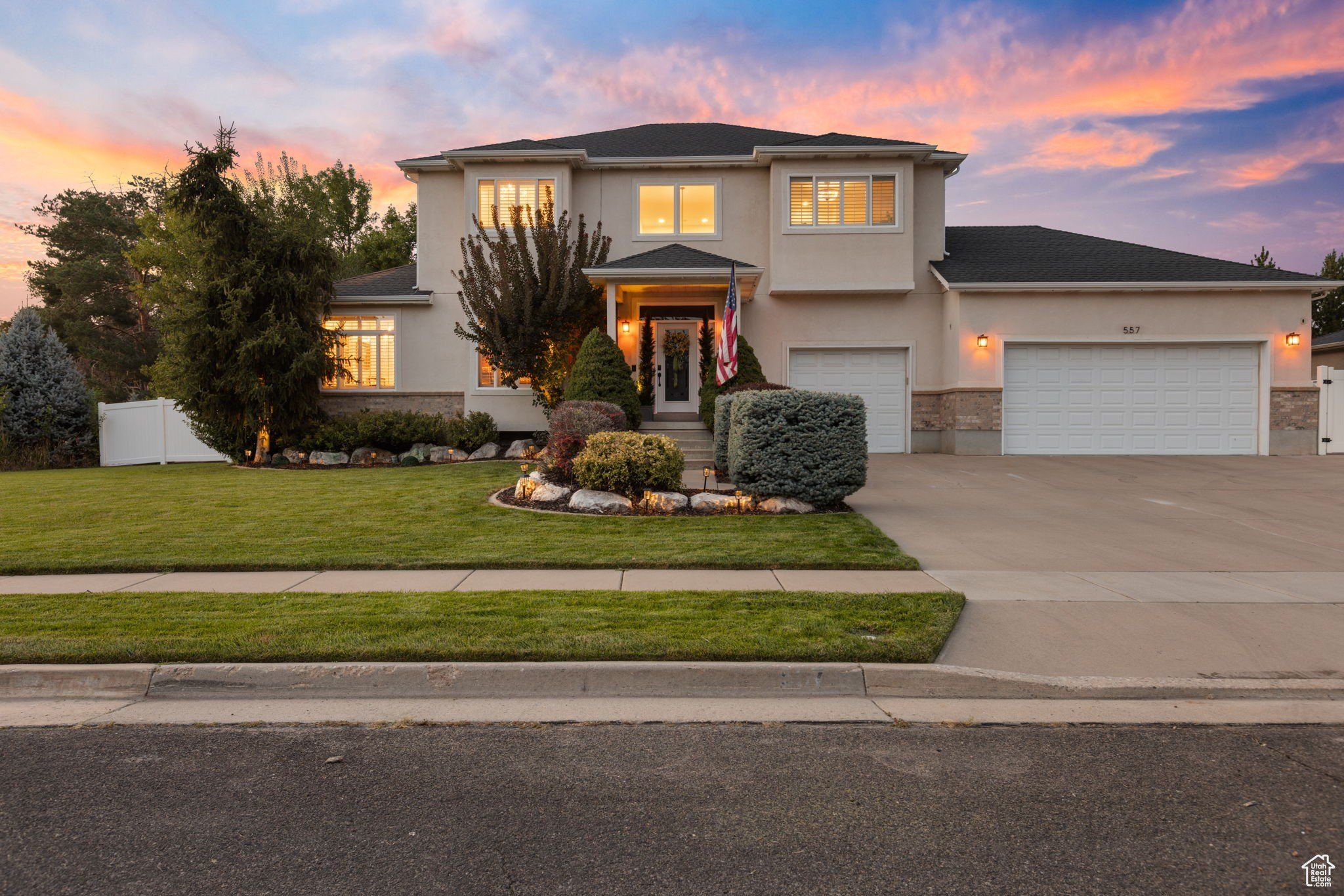 557 E WARM SPRINGS Dr - Home for sale in Kaysville, UT